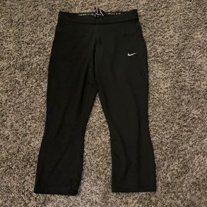 Nike crop leggings NWOT